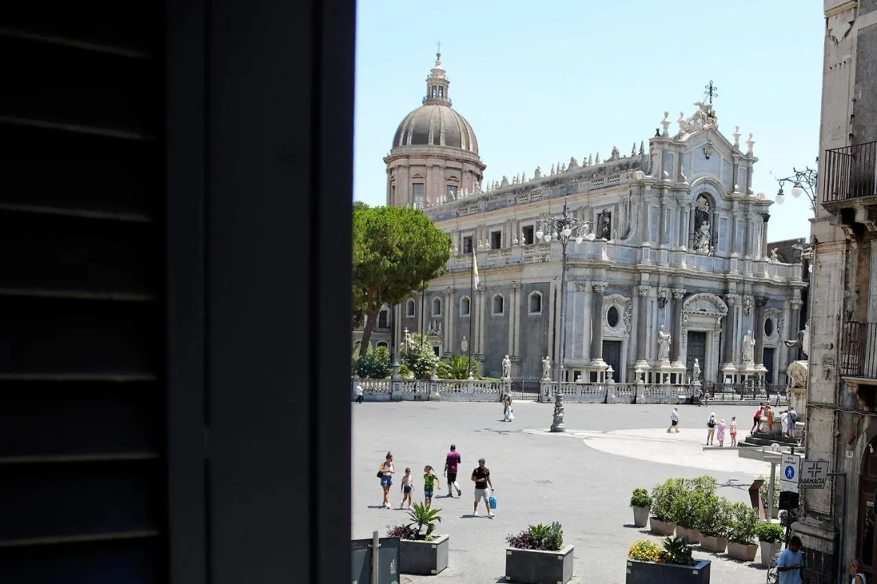 Palazzo Marletta Duomo Apartment contacts